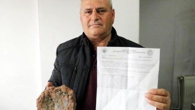 صورة فلاح تركي يتحول بين ليلة وضحاه إلى غني بسبب حجر عثر عليه ( صور)
