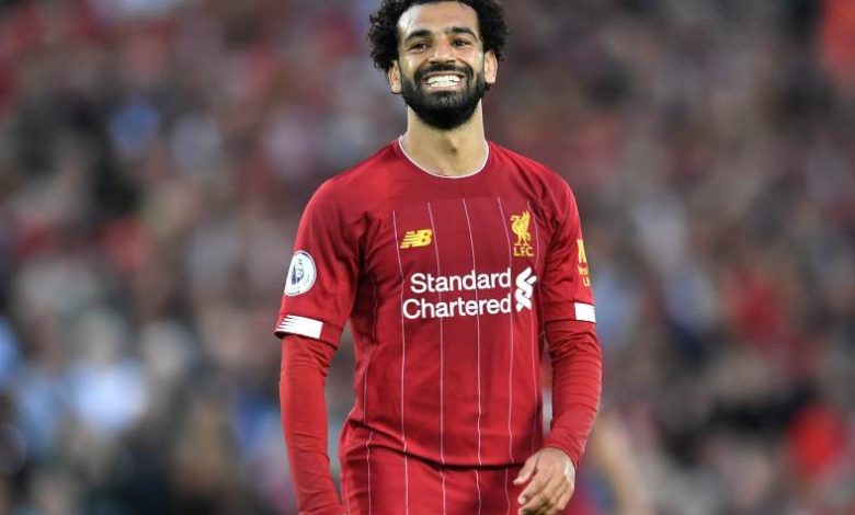 محمد صلاح يستعد للقفز من هليكوبتر